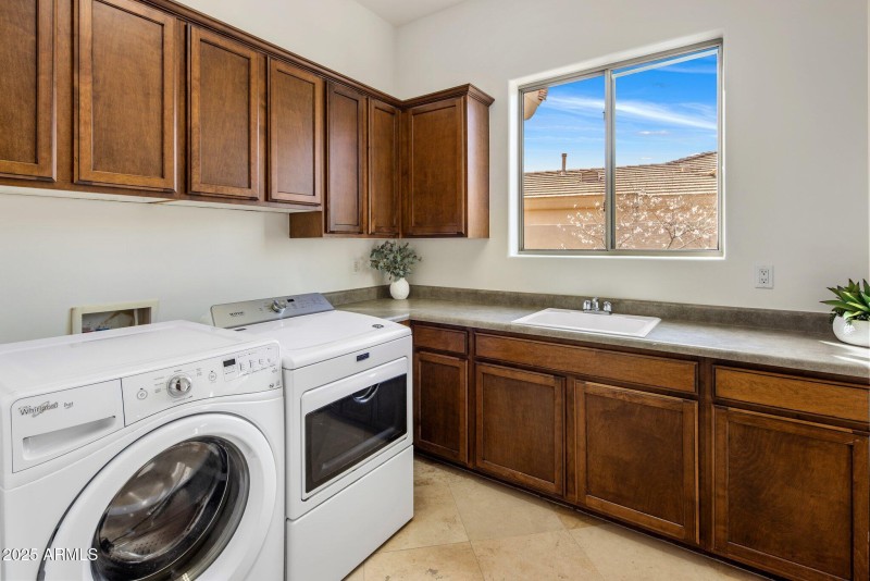 Oversized Laundry Room