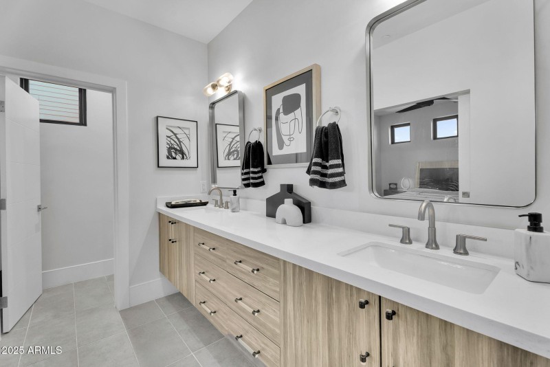 35-web-or-mls-Hearne-33