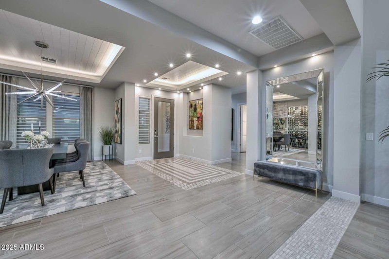 Night-Foyer