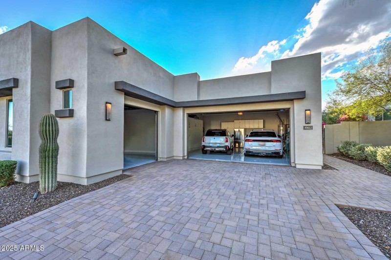3-Car Garage
