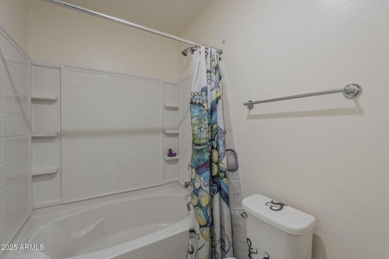 033_Bedroom 2 Shower