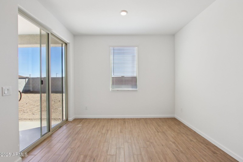 10-web-or-mls-W Bajada Rd-S1709-010