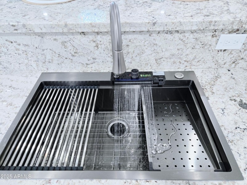 20250916_183037 (2)-VSCO