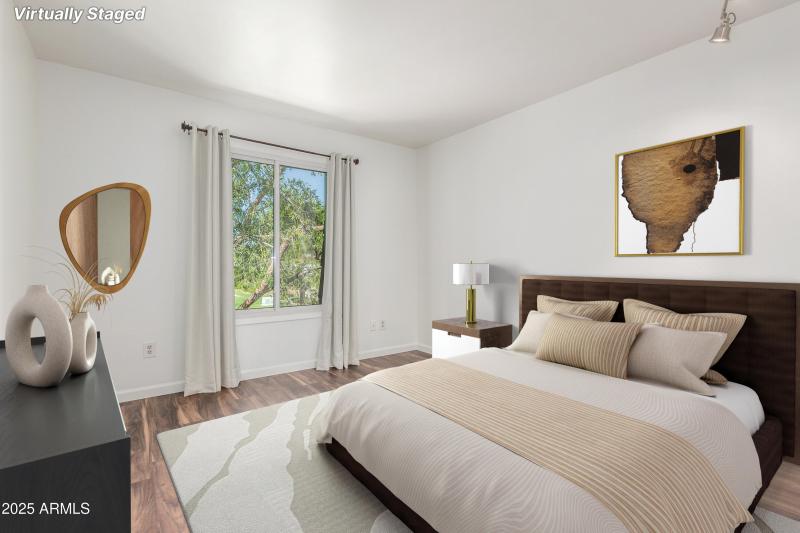 Donner 2nd Room 9.17