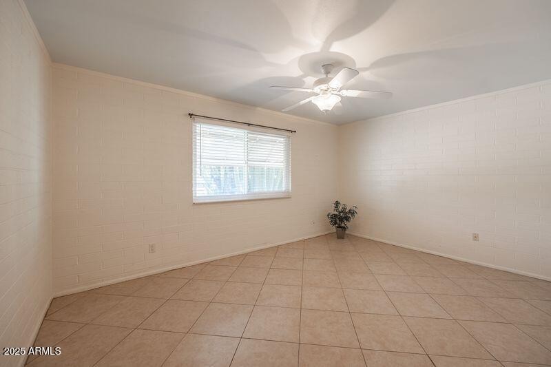 Spacious 2nd bedroom