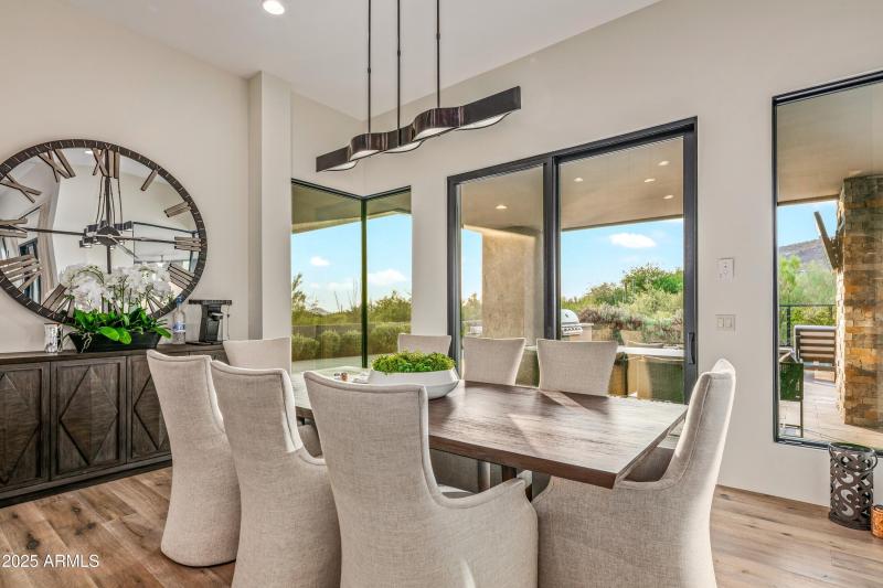 019_Dining with a View