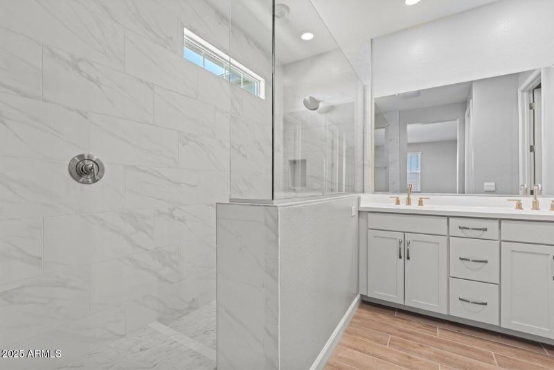 20250523045437661775000000-o