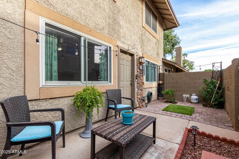 Courtyard Front Entry