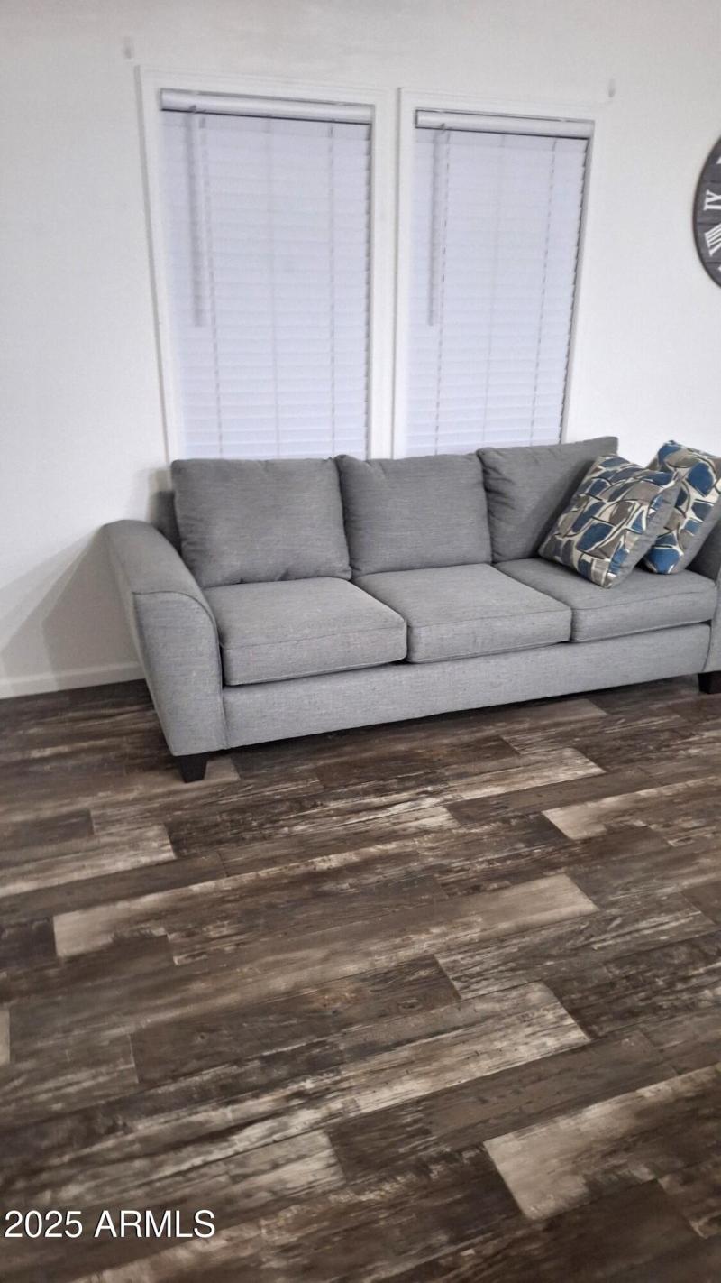 CALLAWAY LIVING RM 2