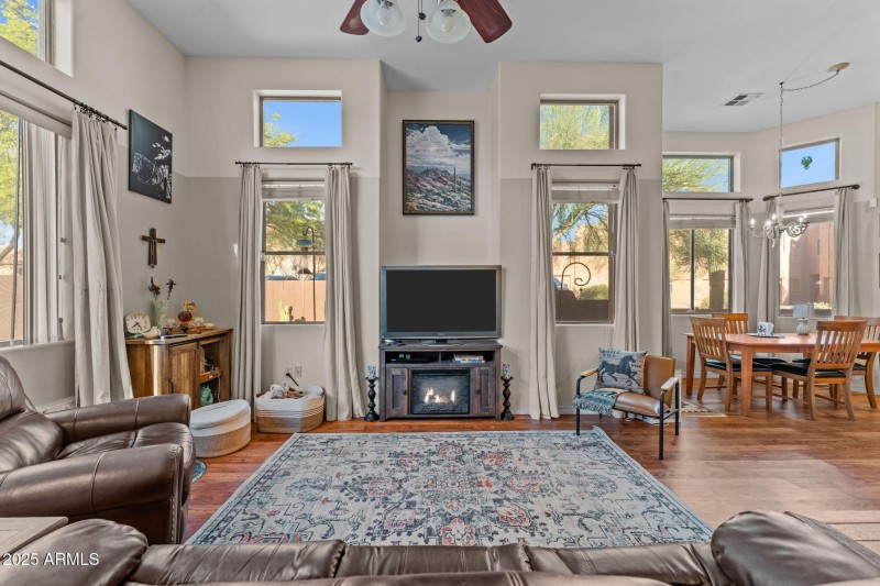 16-web-or-mls-DSC09546