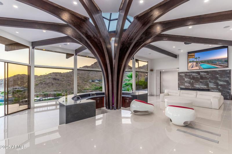 UNIQUE FLW ARCHITURE