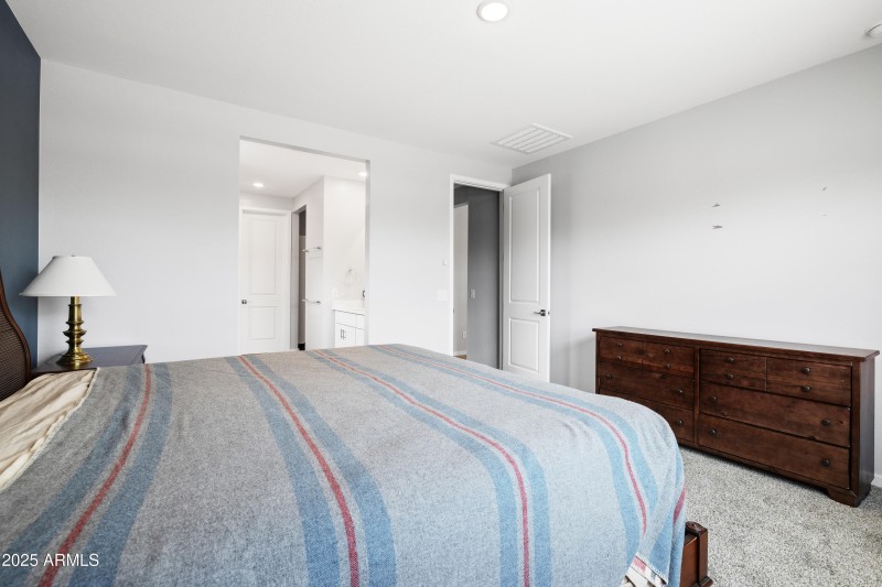 16031 W El Cortez Pl_19