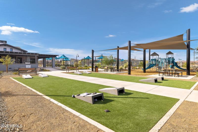 16031 W El Cortez Pl_03