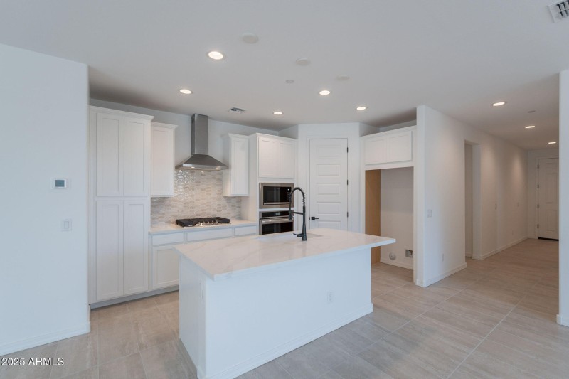 10-web-or-mls-117th-10 (3)