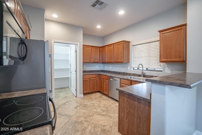 20250914_15166-W-Aster-Dr_07