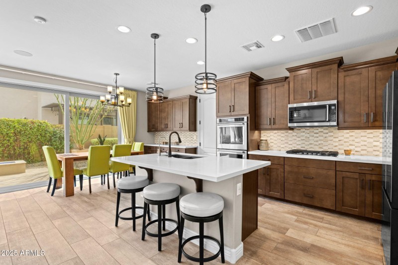 8-web-or-mls-9743 E Kinetic Dr, Mesa-8