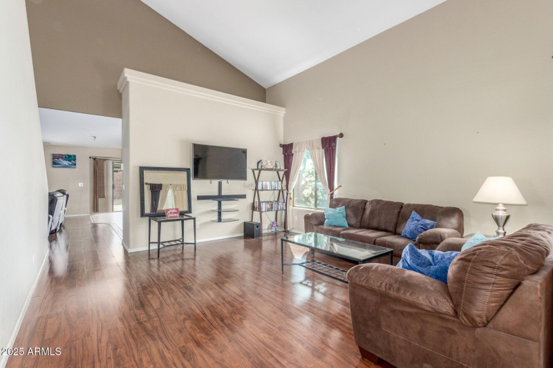 Open, vaulted ceiling in living room