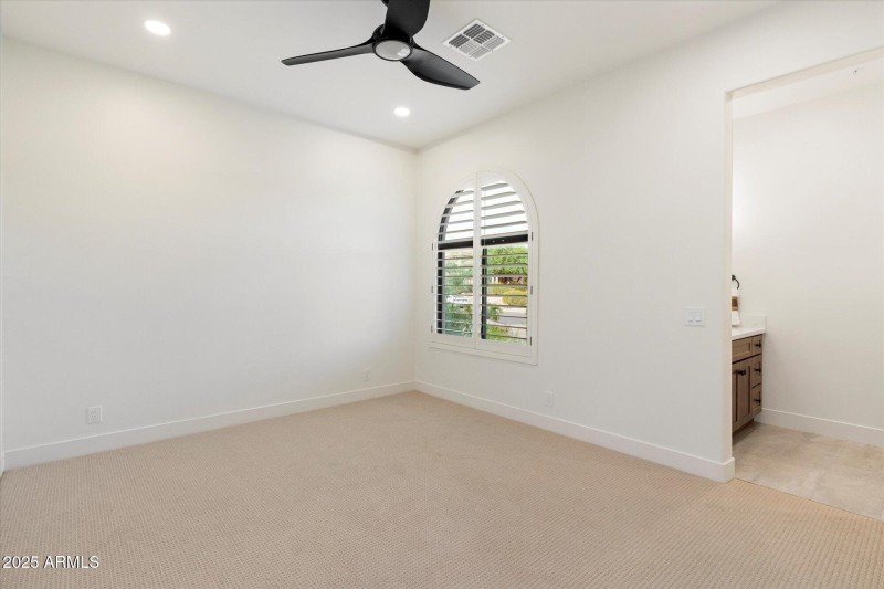 Bedroom 3 with private sink area to J&J