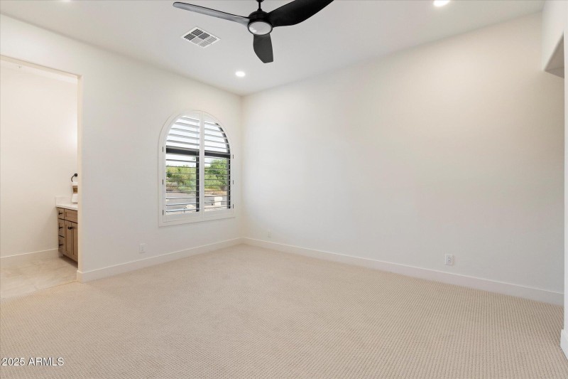 Bedroom 3 with private sink area to J&J