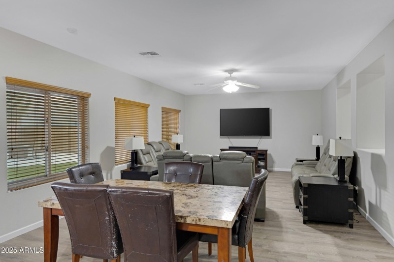 2732 N Monticello Dr-9