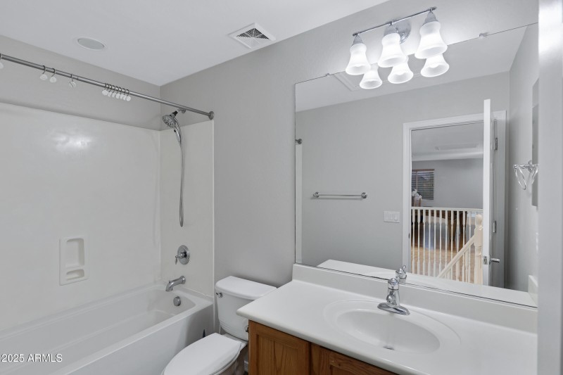 2732 N Monticello Dr-31