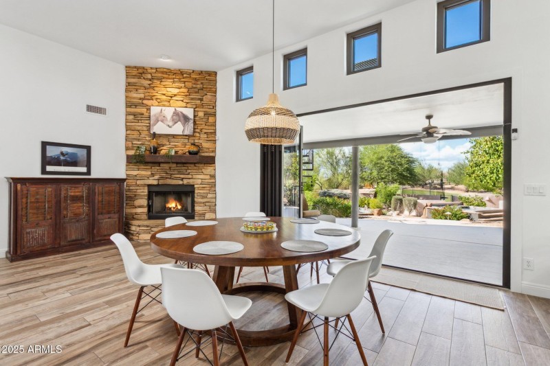 10-web-or-mls-30506-n-60th-st