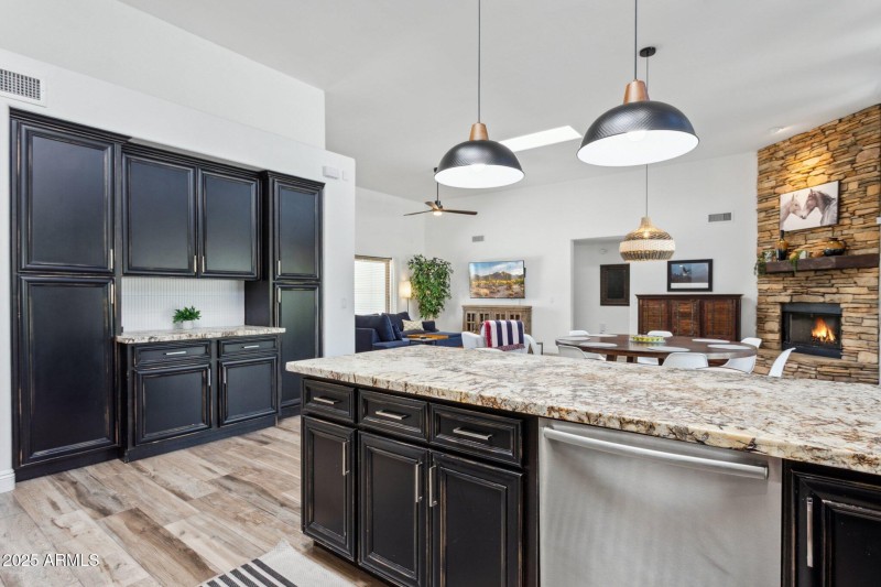 15-web-or-mls-30506-n-60th-st