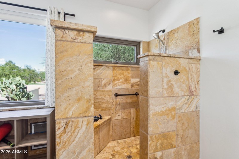 23-web-or-mls-30506-n-60th-st