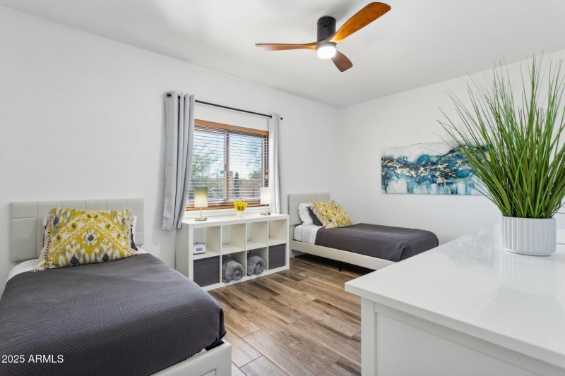 35-web-or-mls-30506-n-60th-st