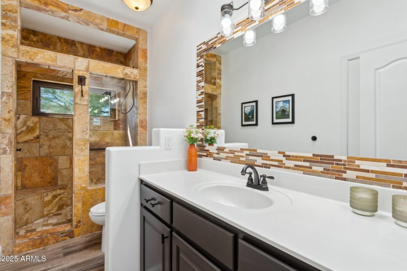 37-web-or-mls-30506-n-60th-st