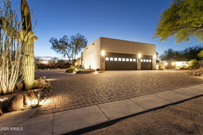 102-web-or-mls-30506-n-60th-st