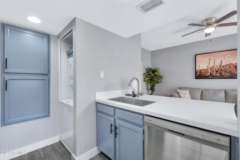 9711 E Mountain View Rd unit 1516-14