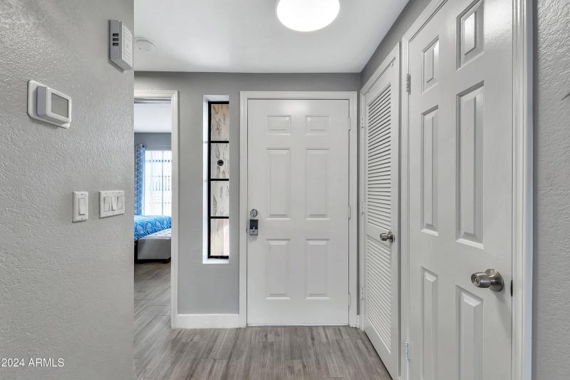 9711 E Mountain View Rd unit 1516-9