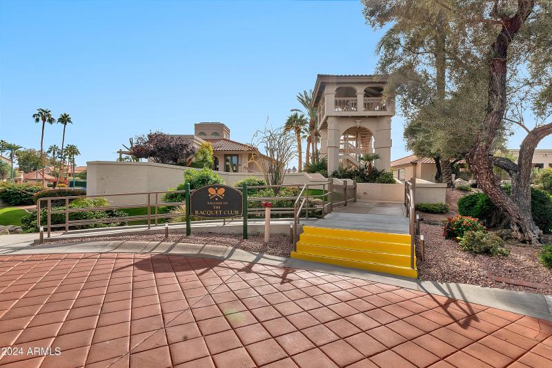 9711 E Mountain View Rd unit 1516-2