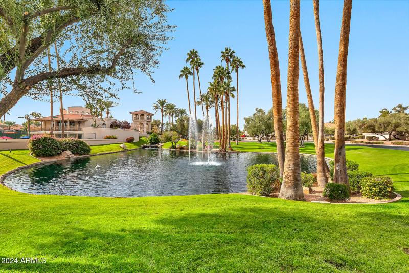 9711 E Mountain View Rd unit 1516-19