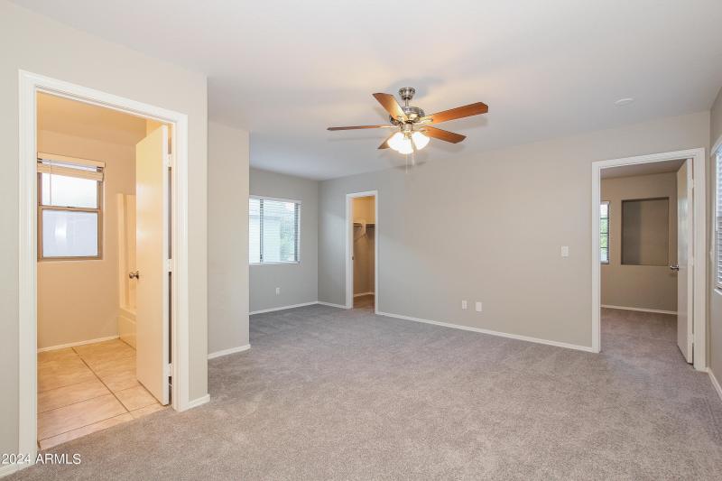 015-photo-landing-8781683