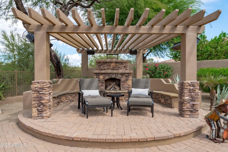 70-BBQ and Fireplace Area