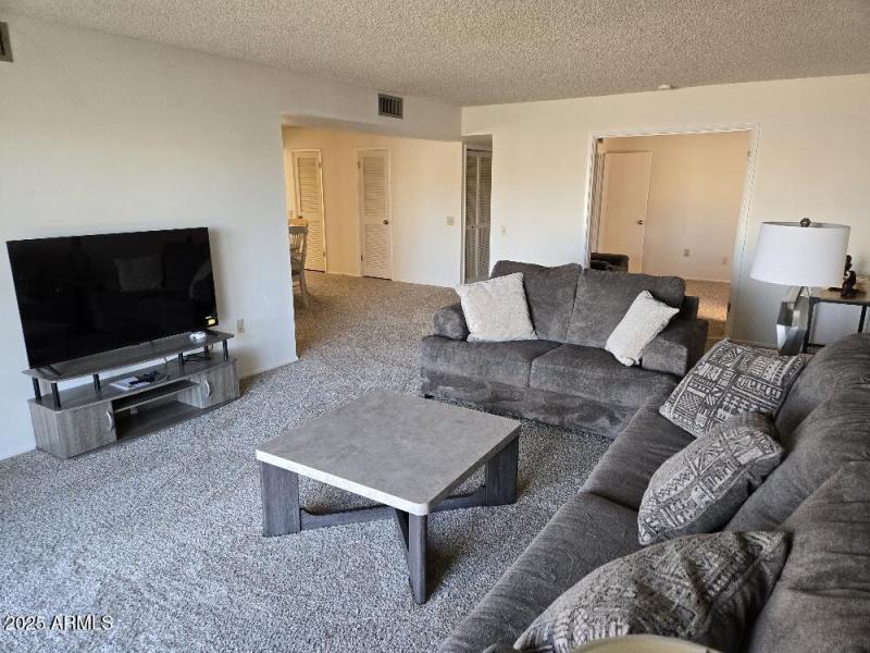 20250915_163240_resized