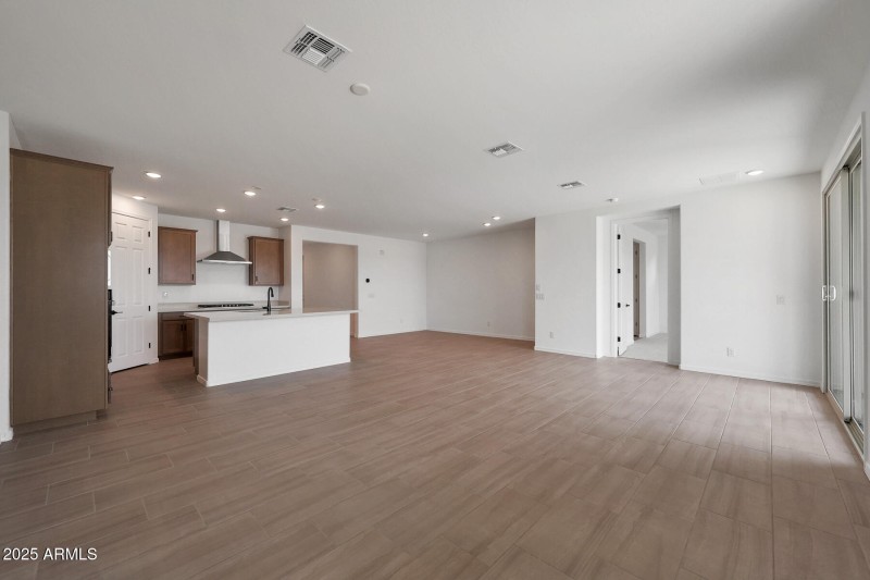 PHX_Landmarke_Lot 1066_Azure_779_Greatro