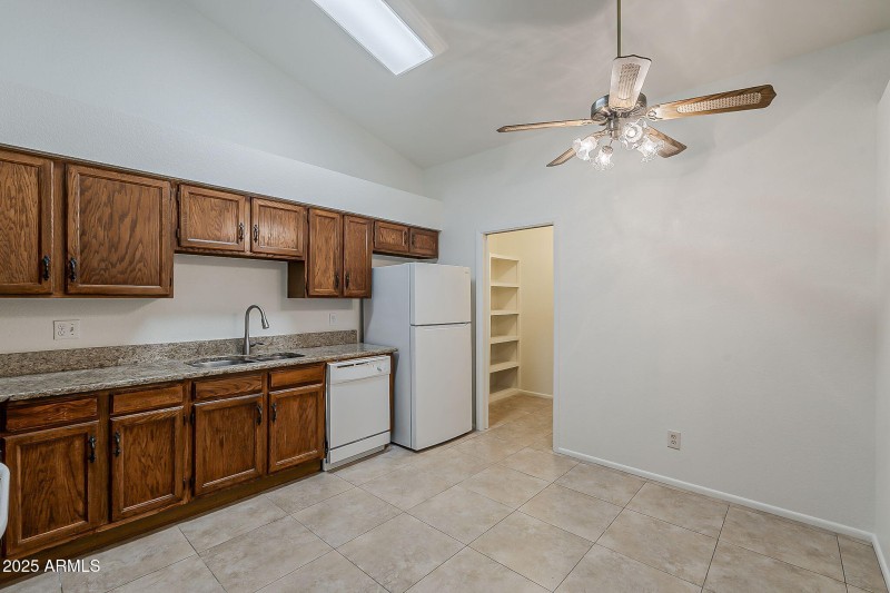 10-web-or-mls-Evergreen-10