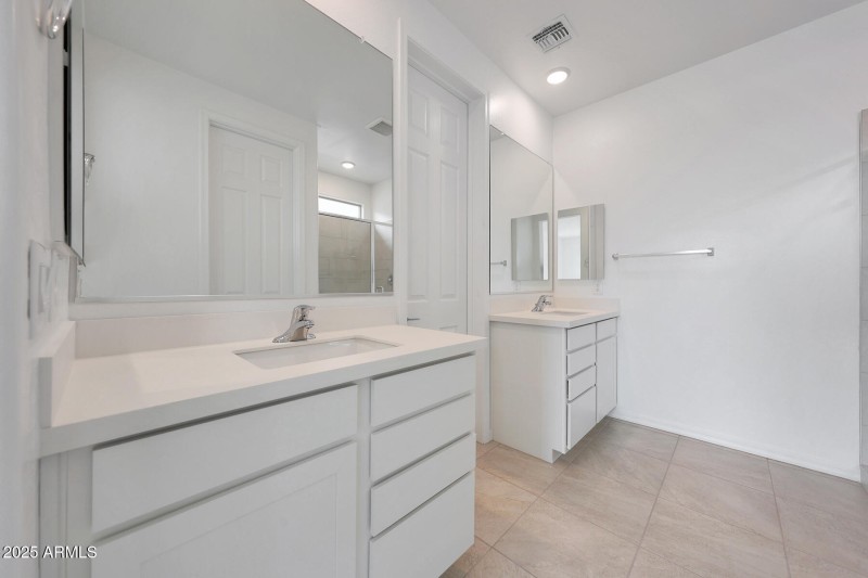 PHX_Landmarke_Lot 1067_Aqua_793_Ownersba