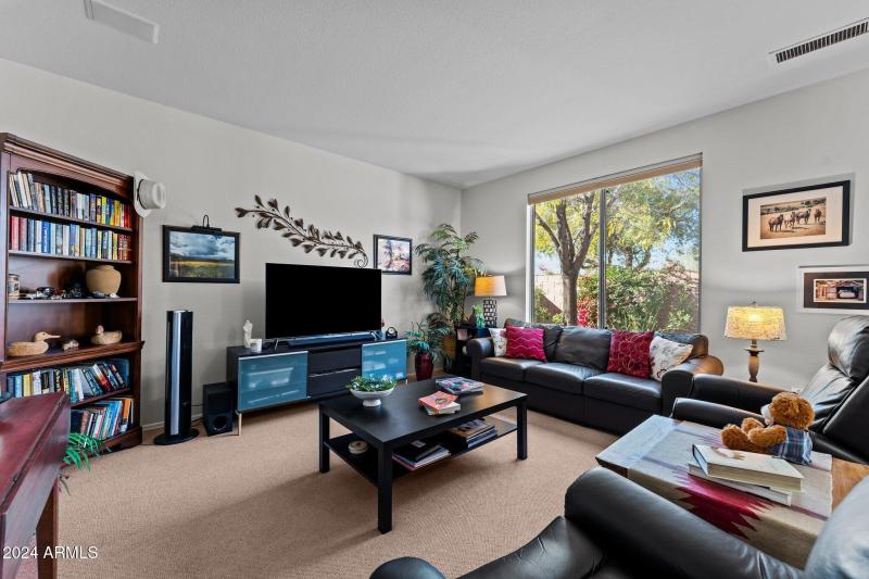 19558 N Desert Garden Dr