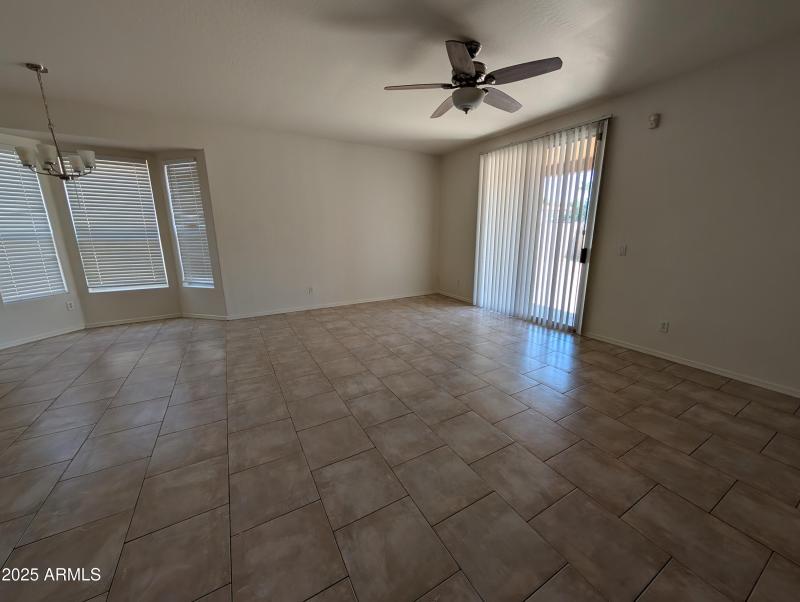 PXL_20250916_202839053