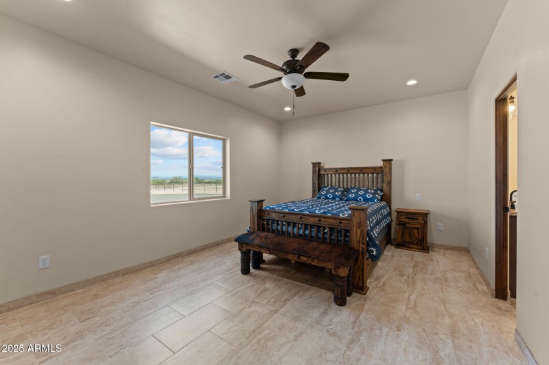 8-web-or-mls-DSC01872