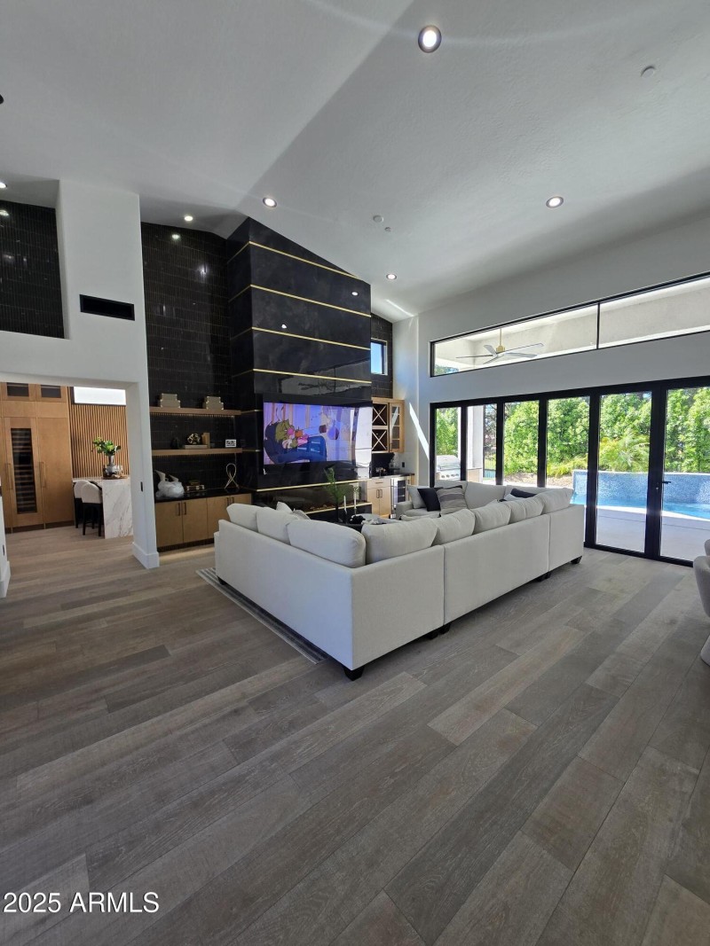 Amazing Fire place w/98 inch TV