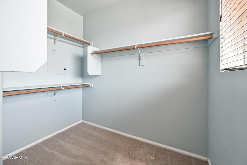 23-6745N93A1158-ocupix