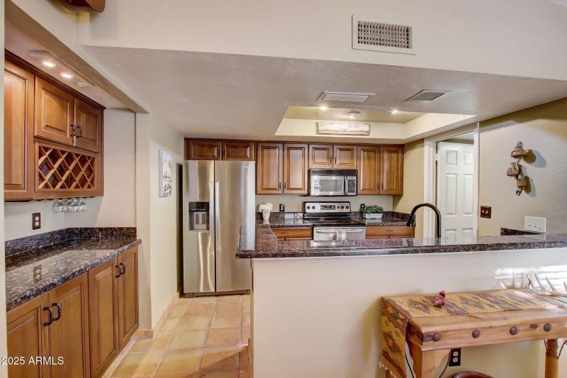 14-web-or-mls-E Forge Ave-014