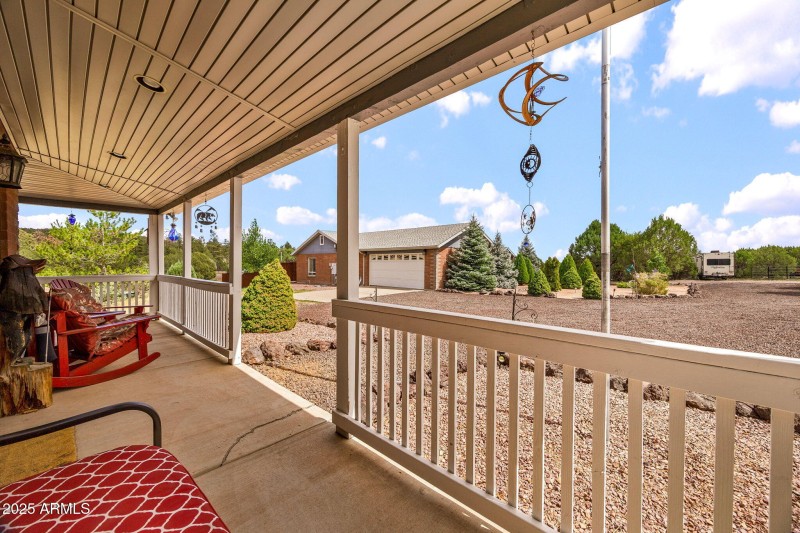 Guest House-Front Wrap Deck