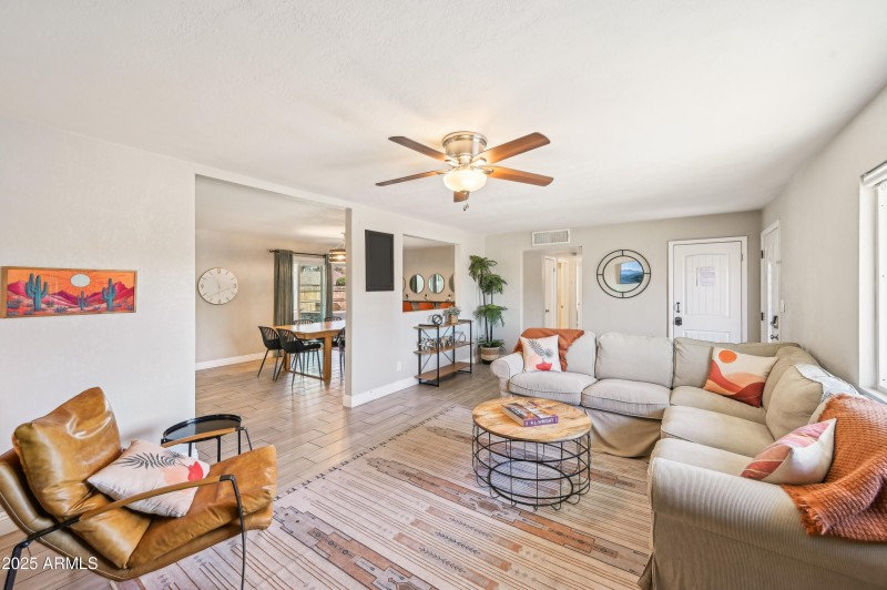 Living Room/Dining Room