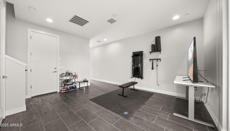 En-Suite Ground Floor/Entrance